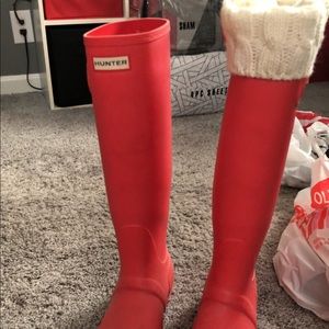 Hunter Rainboots with fuzzy liners size 9